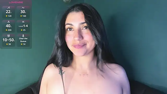 Danna 777  online show from 10/22/25, 10:19