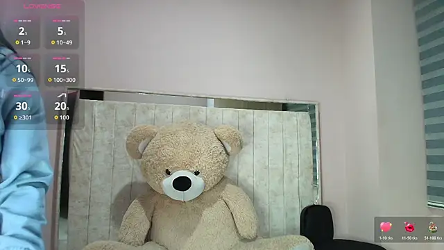 Danna 777  online show from 11/04/25, 11:08