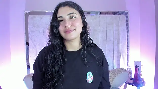 Danna 777  online show from 11/28/25, 01:39