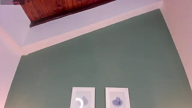  anavictoria  online show from 11/29/25, 12:27