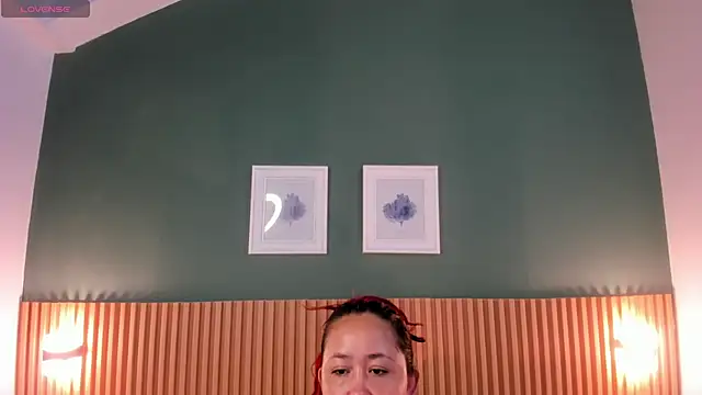  anavictoria  online show from 10/30/25, 07:22