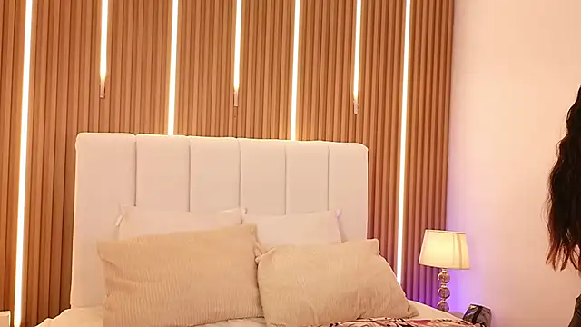 Tifanny Sweett online show from 03/12/26, 08:46