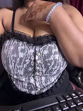 Snapshot of Ritu-Babe chatting on 01/05/26, 07:17 Ritu-Babe online show from 01/05/26, 07:17