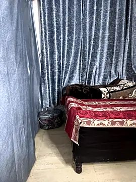 Ritu-Babe online show from 11/17/25, 06:56