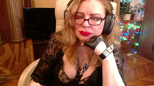 Snapshot of Miss_Tress chatting on 07/20/26, 08:44 Miss Tress online show from 07/20/26, 08:44
