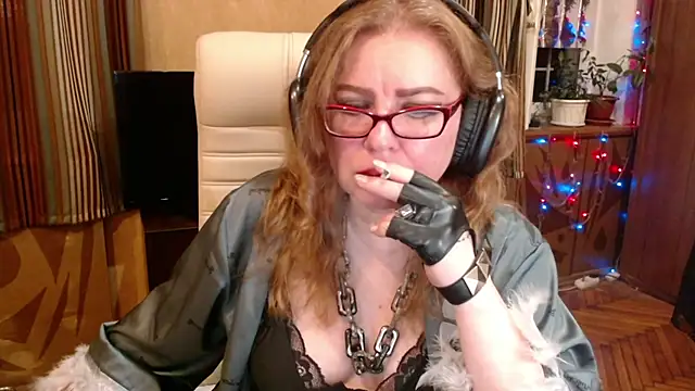 Snapshot of Miss_Tress chatting on 06/30/26, 11:38 Miss Tress online show from 06/30/26, 11:38