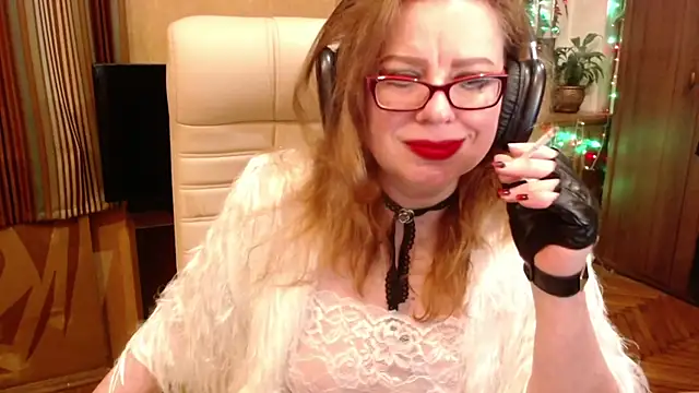 Miss Tress online show from 02/21/26, 08:55