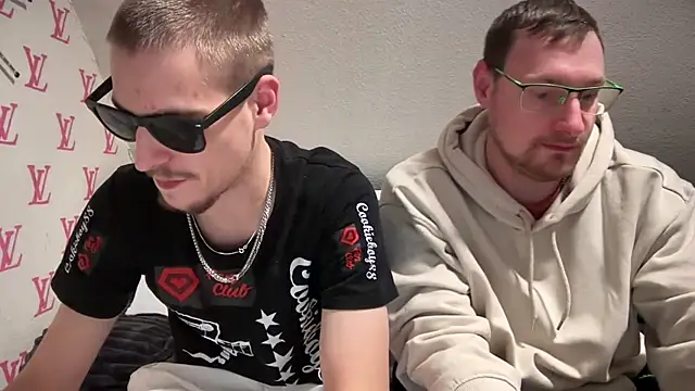 Snapshot of Relsxboy chatting on 01/10/25, 11:50 Relsxboy online show from 01/10/25, 11:50