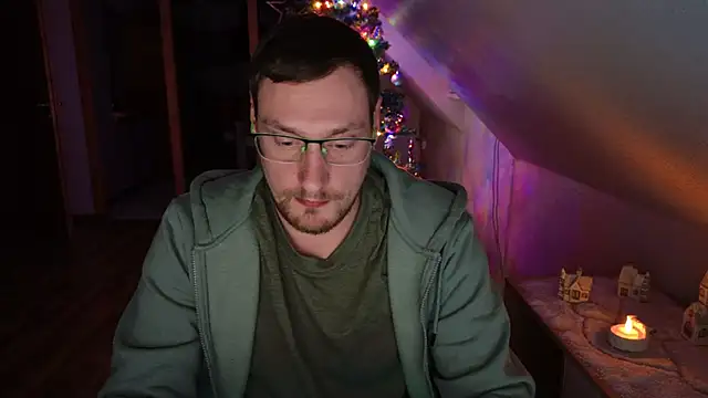 Snapshot of Relsxboy chatting on 12/11/24, 10:06 Relsxboy online show from 12/11/24, 10:06