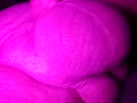 Snapshot of Barrentine88 chatting on 02/11/25, 07:44 Barrentine88 online show from 02/11/25, 07:44