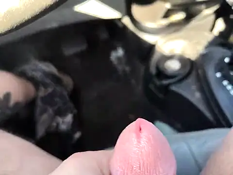 Snapshot of Barrentine88 chatting on 02/17/25, 03:22 Barrentine88 online show from 02/17/25, 03:22