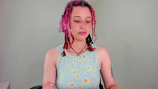 valent 27 online show from 11/11/25, 03:01