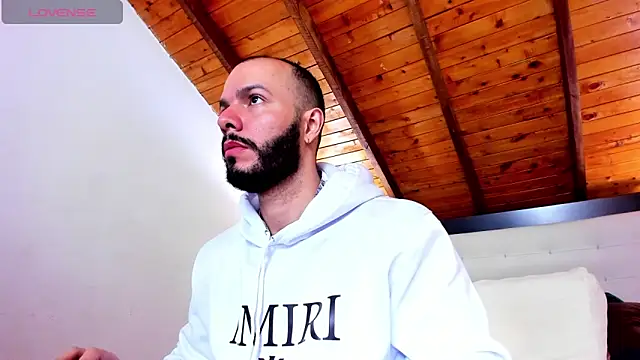 Snapshot of Tom_Bailey chatting on 10/09/25, 12:49 Tom Bailey online show from 10/09/25, 12:49