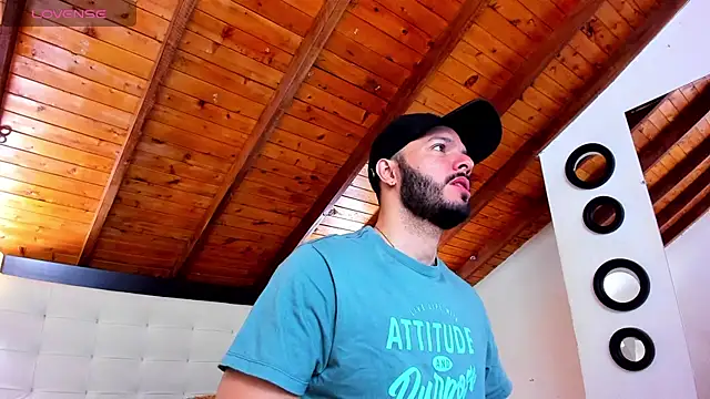 Snapshot of Tom_Bailey chatting on 11/29/25, 12:38 Tom Bailey online show from 11/29/25, 12:38