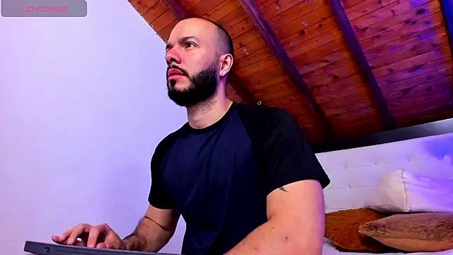 Tom Bailey online show from 03/05/26, 12:46