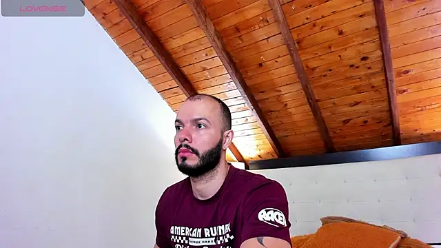 Snapshot of Tom_Bailey chatting on 09/27/25, 12:22 Tom Bailey online show from 09/27/25, 12:22