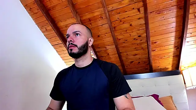 Snapshot of Tom_Bailey chatting on 12/01/25, 12:39 Tom Bailey online show from 12/01/25, 12:39