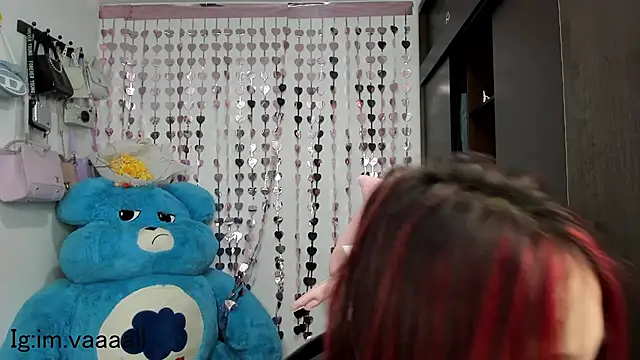 Snapshot of lucyy_tay chatting on 01/28/25, 10:01 lucyy tay online show from 01/28/25, 10:01