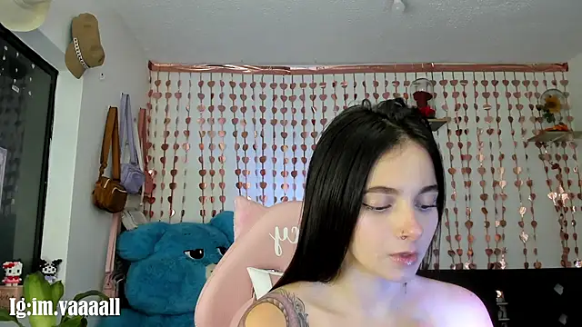 Snapshot of lucyy_tay chatting on 09/10/25, 09:58 lucyy tay online show from 09/10/25, 09:58