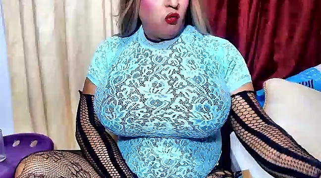 Snapshot of alessia_hot69 chatting on 03/10/25, 10:45 alessia hot69 online show from 03/10/25, 10:45