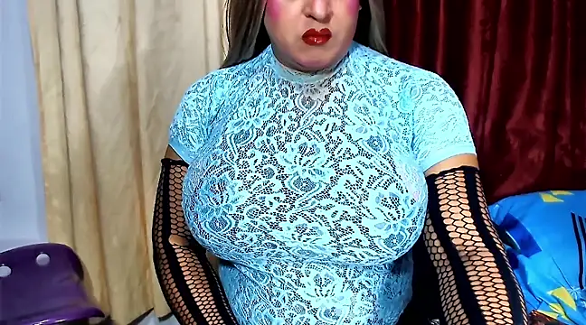 Snapshot of alessia_hot69 chatting on 03/15/25, 02:45 alessia hot69 online show from 03/15/25, 02:45