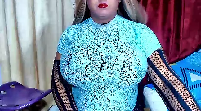 Snapshot of alessia_hot69 chatting on 03/18/25, 10:26 alessia hot69 online show from 03/18/25, 10:26