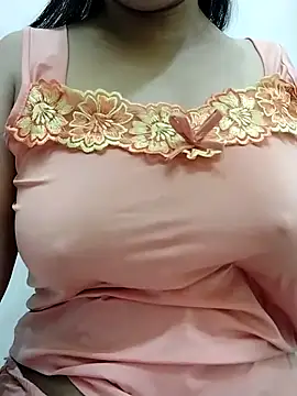 Lanyingxin18 online show from 10/24/25, 09:25