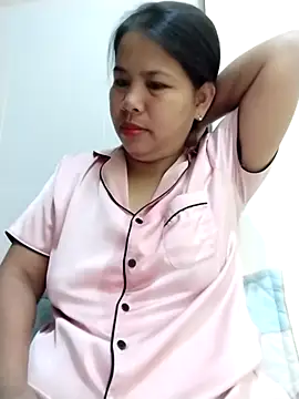 Lanyingxin18 online show from 11/16/25, 08:35