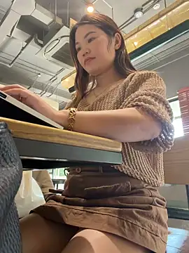 Emily 9xx online show from 11/29/25, 04:12