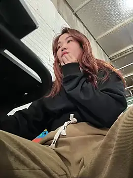 Emily 9xx online show from 12/23/24, 07:28