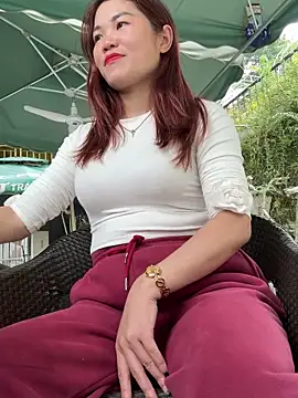 Emily 9xx online show from 12/25/24, 06:31