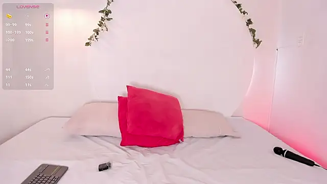 AllisonRoberts  online show from 03/11/26, 11:48