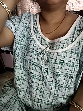 cuteyqueen online show from 02/18/26, 07:28