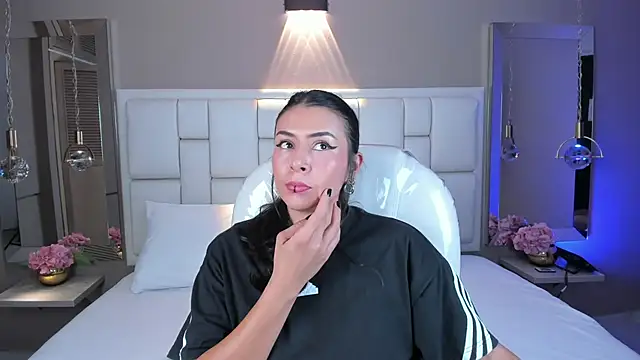 JessyEvans online show from 10/21/25, 07:35