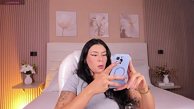 JessyEvans online show from 06/17/26, 07:24