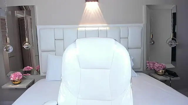 JessyEvans online show from 11/19/25, 07:36