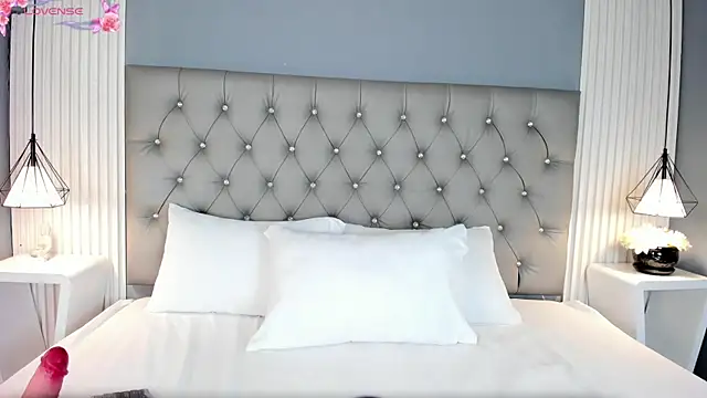 Snapshot of JessyEvans chatting on 09/27/25, 05:41 JessyEvans online show from 09/27/25, 05:41