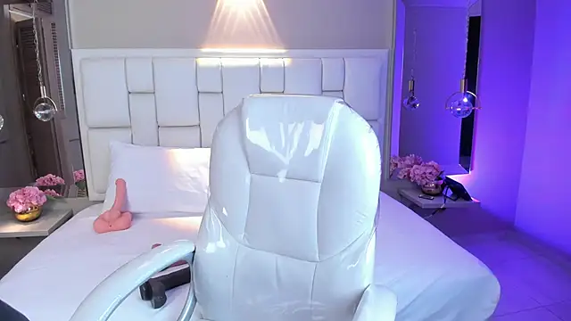 JessyEvans online show from 11/20/25, 07:36