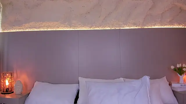 Snapshot of JessyEvans chatting on 05/13/26, 07:32 JessyEvans online show from 05/13/26, 07:32