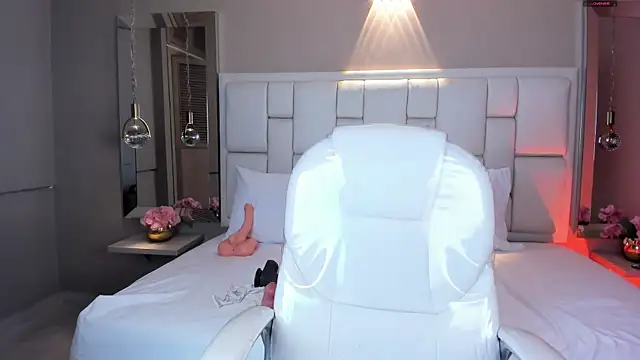 JessyEvans online show from 12/04/25, 07:13