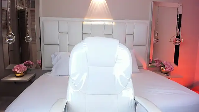 JessyEvans online show from 12/05/25, 07:55