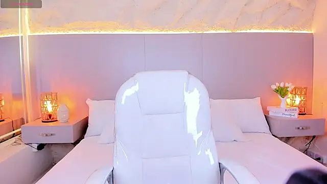 JessyEvans online show from 04/11/26, 07:28