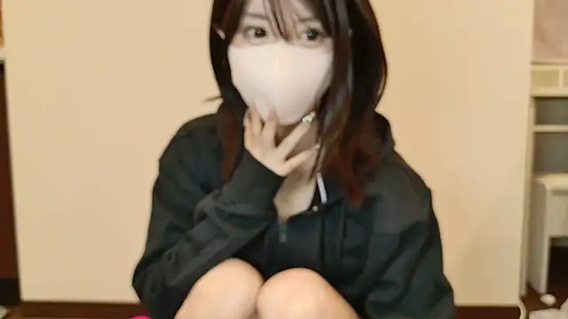 Snapshot of xx_natsumegu_xx chatting on 12/21/24, 03:09 xx natsumegu xx online show from 12/21/24, 03:09