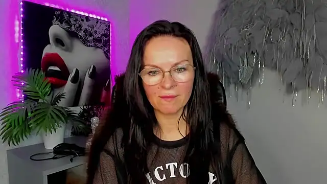 HelenLuxx online show from 03/16/26, 02:53