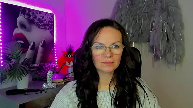 HelenLuxx online show from 03/03/26, 04:14