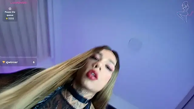  Holly Cat online show from 05/21/26, 12:41