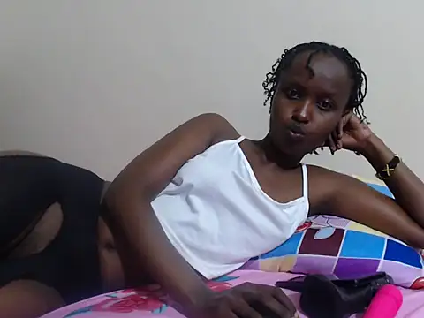 pretty shee22 online show from 10/12/25, 07:21