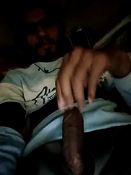 Snapshot of Yasha_14C_Creator chatting on 03/25/26, 06:13 Yasha 14C Creator online show from 03/25/26, 06:13