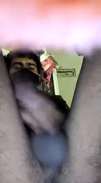 Snapshot of Yasha_14C_Creator chatting on 12/23/24, 05:17 Yasha 14C Creator online show from 12/23/24, 05:17