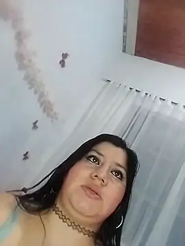 keterinjones--11 online show from 11/16/25, 04:56